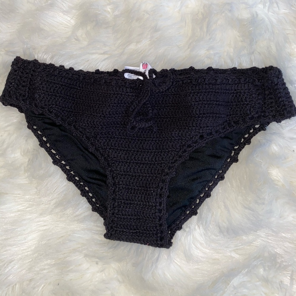 B L A C K “C R O C H E T” B I K I N I - image 3